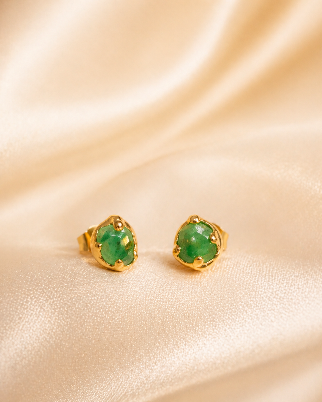Aretes Esmeralda Salvaje